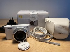 Nikon 1 J2 kit + obiettivo 11-27.5 + custodia - PARI AL NUOVO - AS NEW