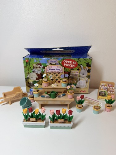 Sylvanian families village - families,