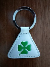 PU Leather keychain keyring QUADRIFOGLIO VERDE Alfa Romeo cloverleaf triangle