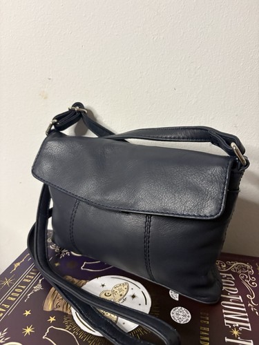 Navy blue genuine - w,
