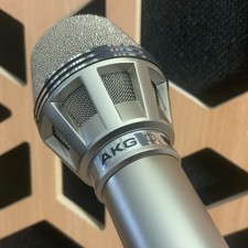 AKG D190E Vintage Studio XLR Original 1970s Microphone & Clip With Demonstration