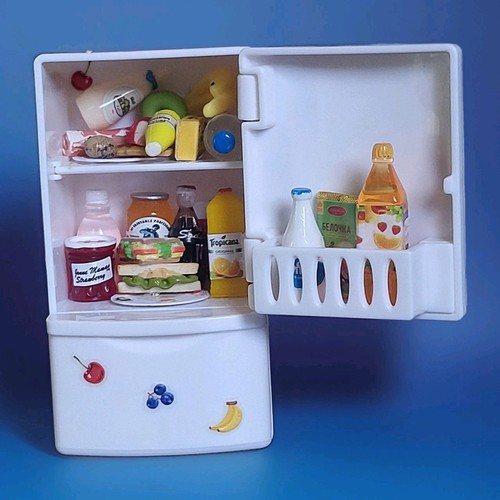 Miniature dolls house fully - dolls,
