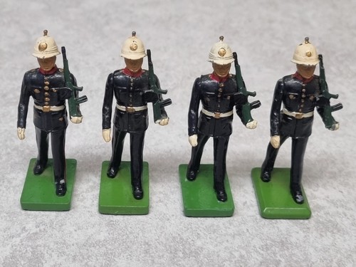 Britain royal marines x4 - w,