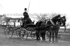 whh-33 Horse-Drawn Hearse, Hoyland near Barnsley, Yorkshire. Photo