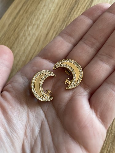 Crystal embellished chanel - crystal,