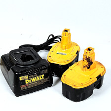 DeWalt DW9116 Charger + 2x 18V