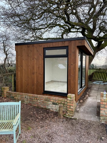 Insulated garden room - room, /