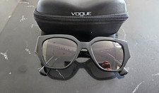 Vogue black frame sunglasses. VO 5409S. With case.