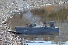 1/16 US Navy LCM-3 Landing