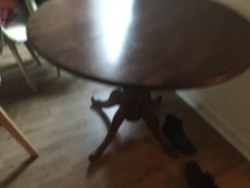 Round Dining Table