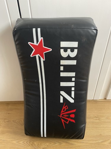 Blitz kick shield - shield, pad