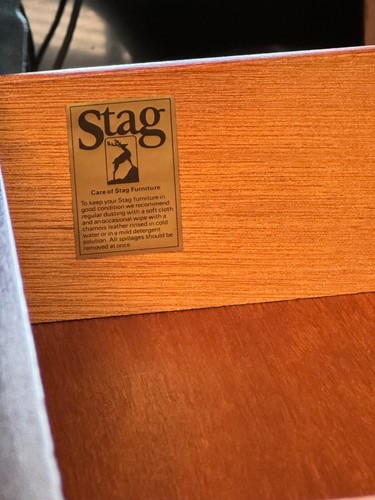 Stag minstrel console - minstrel, dressing