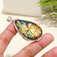 Natural Handmade Craved