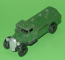 Dinky / 25d Pre War Petrol