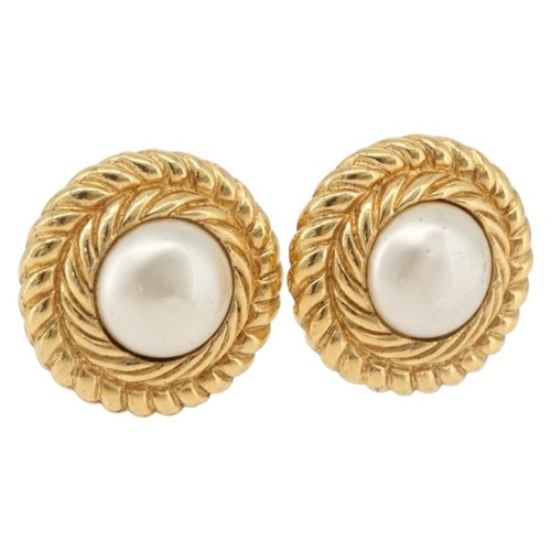 Chanel earring metal gold - chanel,