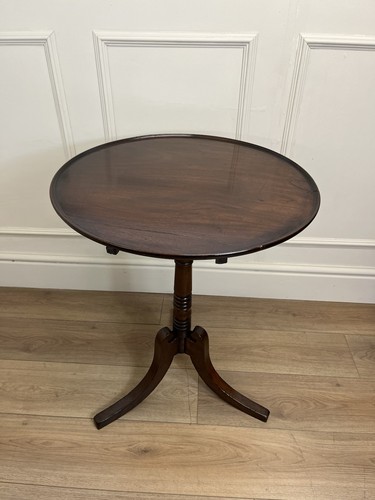 Victorian mahogany tilt top