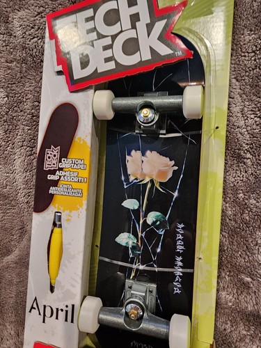 Tech deck april - deck, handboard