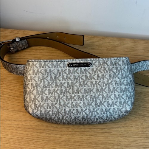 Michael kors silver monogram - kors,