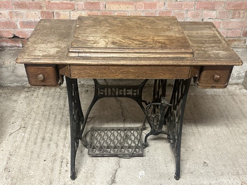 Early 1920 antique singer - antique,