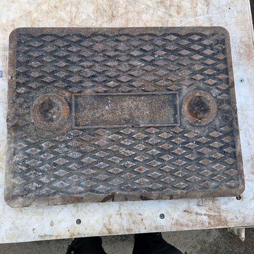 Cast iron manhole cover 641mm - iron,