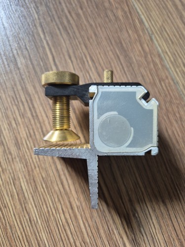 Veritas dovetail saw guide - dovetail,