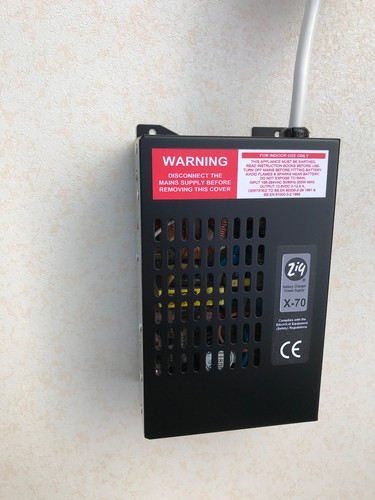 Zig battery charger - x-70,