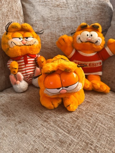 Vintage 1978 garfield plush - vintage,