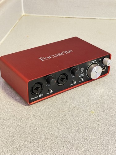 Focusrite scarlett 2i2 usb - scarlett,