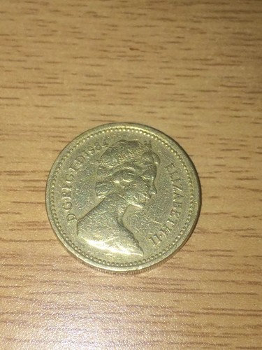 Coin 1984 rare 1 pound - £1,