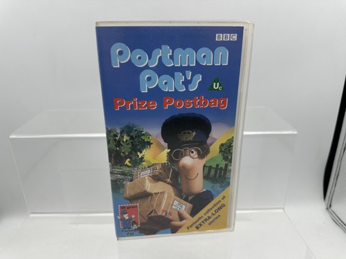 Postman pats prize - prize, bag