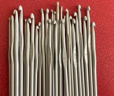 Vintage Ace and Stratnoid Crochet Hooks