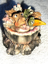 Nasty Cauldron GF07. Witches