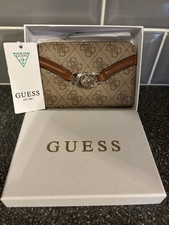 ✨ GUESS Latte Logo Purse –