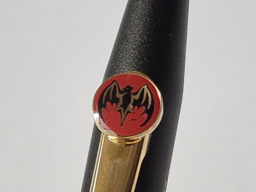 Bacardi logo vintage - bacardi, cross