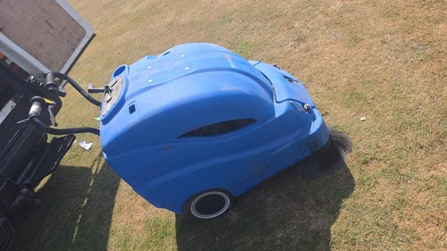 Ipc large powered sweeper - ipc, with