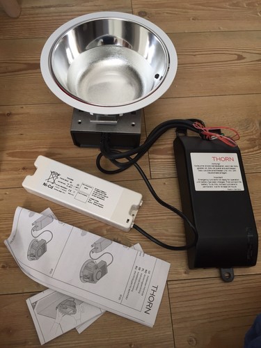 Thorn cruz 240hl 2x28w - thorn,