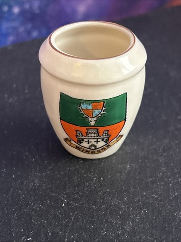 Windsor crested goss china - windsor,