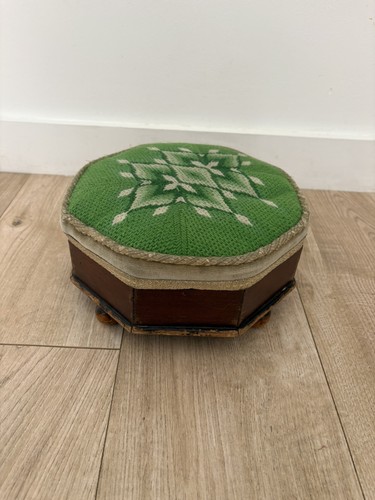 Vintage tapestry embroidered - ,