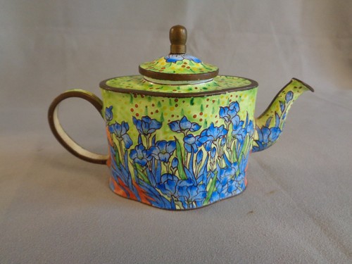 Collectable mini iris teapot - mini,