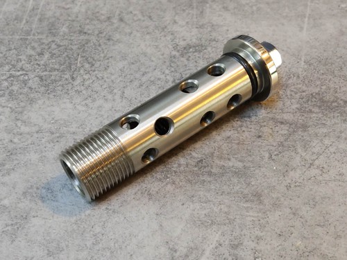Oil filter bolt adaptable - oil,