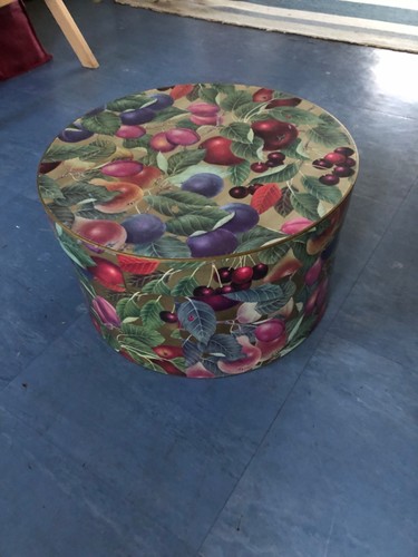 Vintage hat box - box, floral