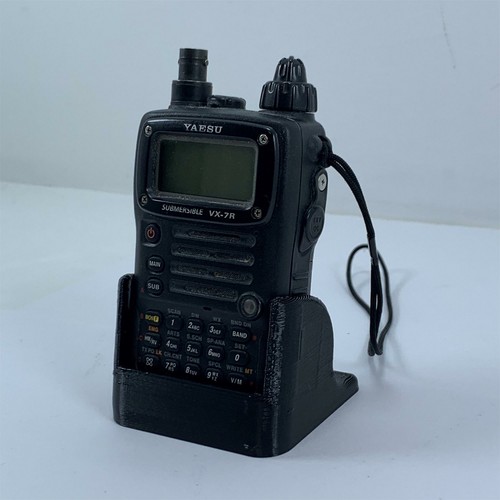 Yaesu vx7r radio desk - vx7r,