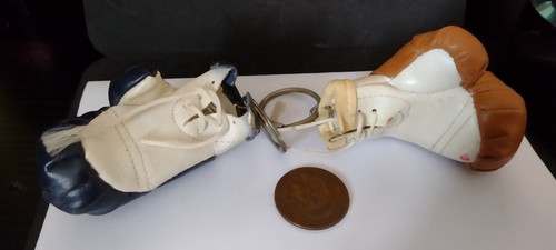 Pair vintage boxing - of,