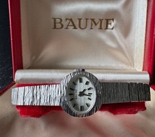 Beautiful Vintage Baume Incabloc 17 Jewels Ladies Mechanical Watch