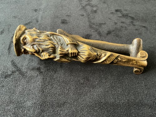 Brass nut crackers fagin - nut,