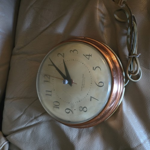 Westclox electric wall clock - westclox,