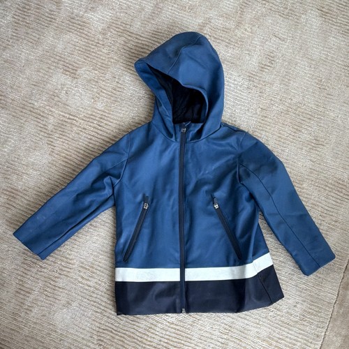 Navy blue jacadi - paris, rain