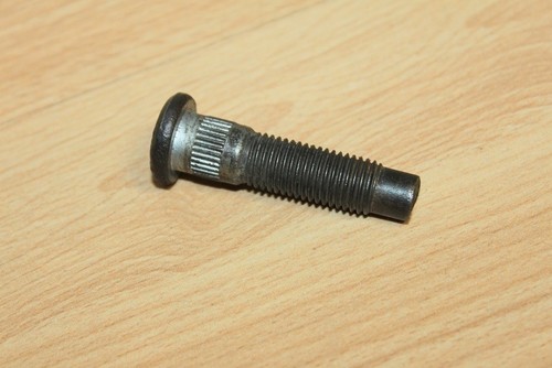 Wheel stud hub - /, jaguar