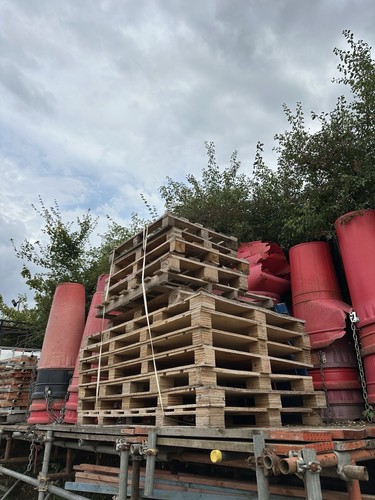 Used wooden pallets - wooden,