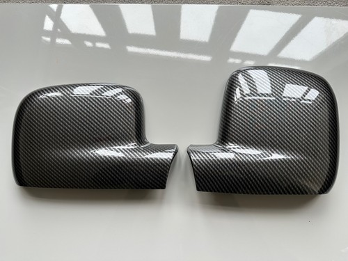 Carbon fibre effect - carbon,